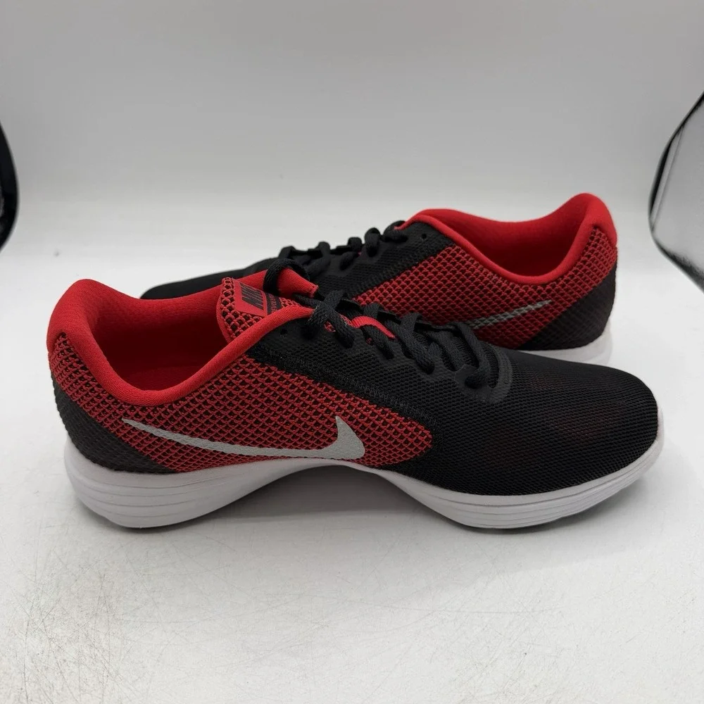 Nike Revolution 3 Running Shoes Mens 9.5 Black/University Red Sneaker 819300-600